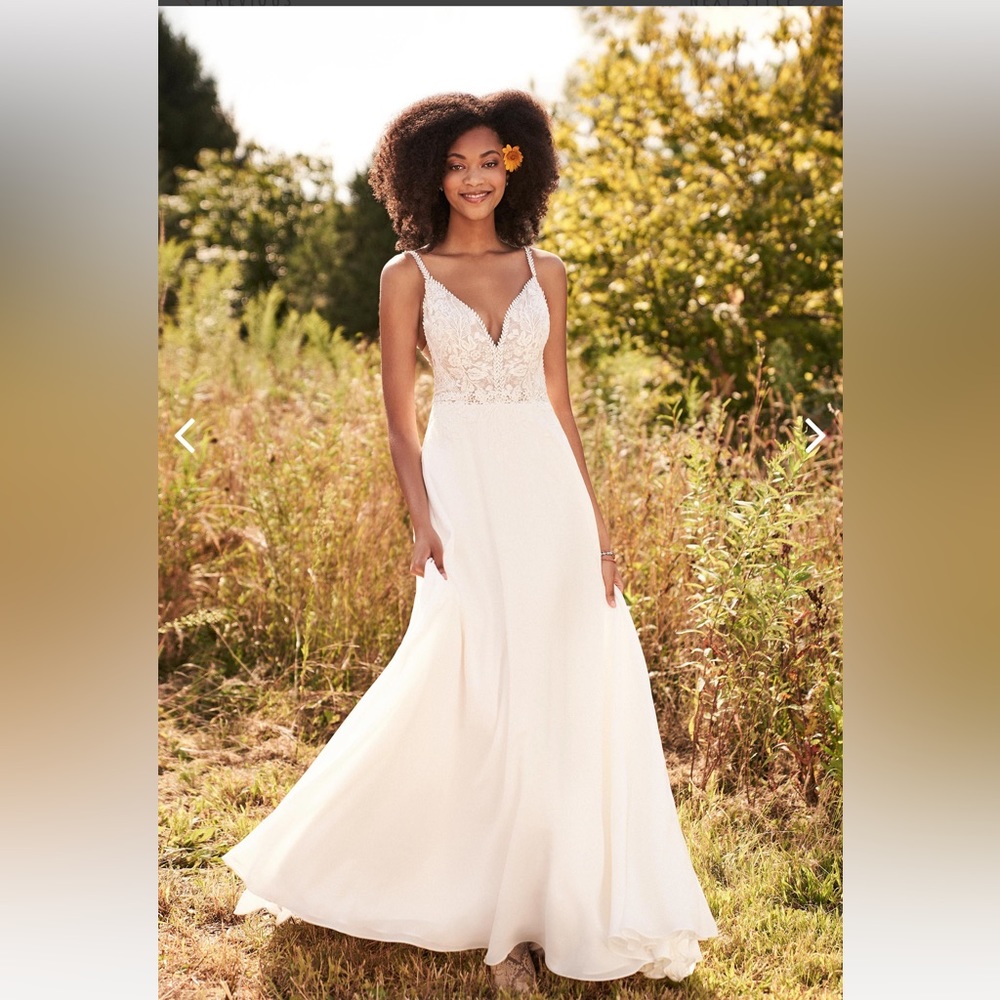 BRAND NEW WEDDING DRESS